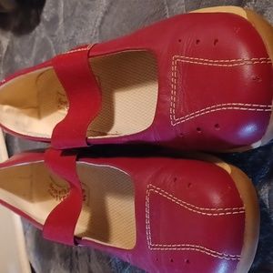 Women's RED Leather Mary Jane Sketchers, Size 8